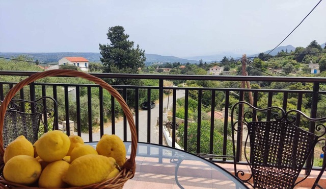Koukos House surrounded be nature