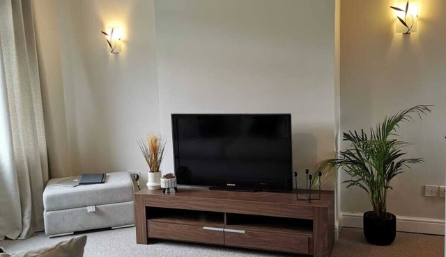 Limekilns HouseModern Home close to Glasgow