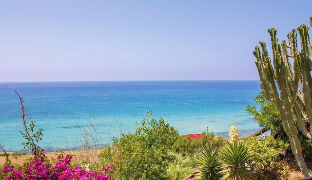 Look forward to a beautiful view of the countryside on vacation in this vacation apartment.