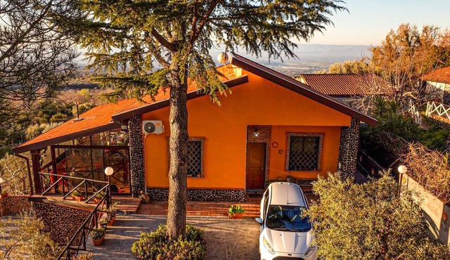 Lovely home in Belpasso with WiFi