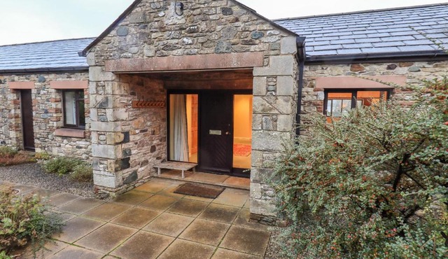 Low House