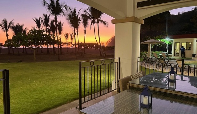 Luxury Oceanfront Villa Direct on the Sand