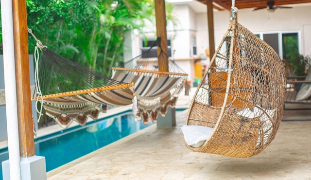Main Casa Tranquila, 4 minute access to beach