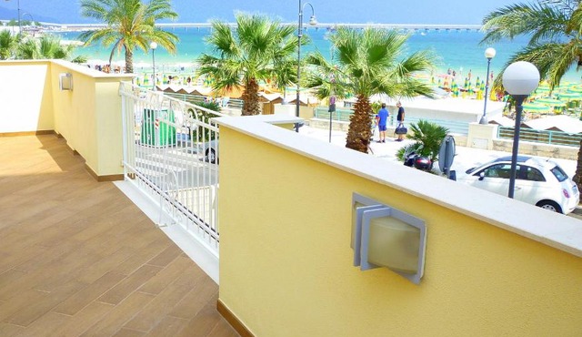 Mare e Castello