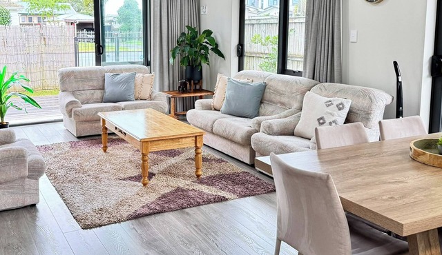 Modern 3-Bedroom Home with Free Parking.