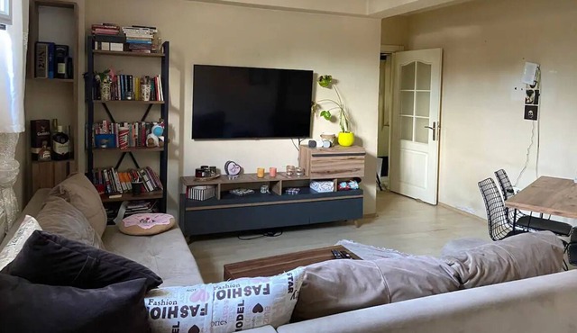 Modern and quiet house. Behind the M7 Metro Line