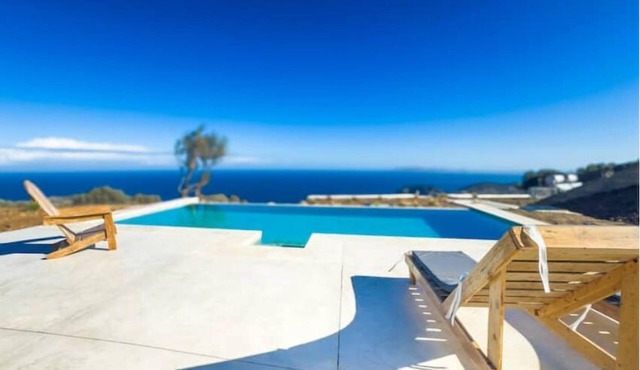 Modern and stylish with sea view
