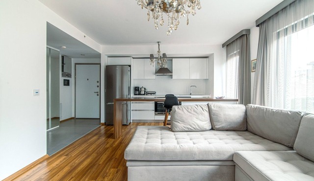Modern Flat near Sapphire Shopping Mall