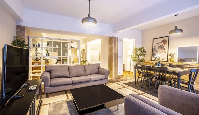 Modern Flat w Backyard 3 min to Citys Nisantasi