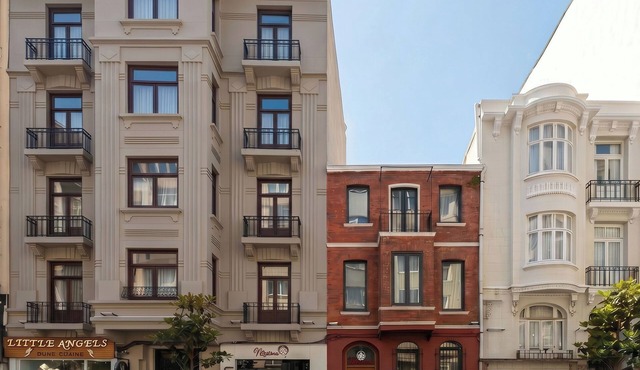 Monev Suites