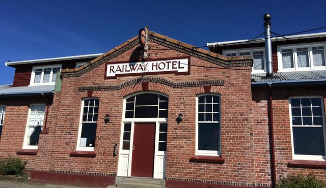 Mossburn Railway Hotel
