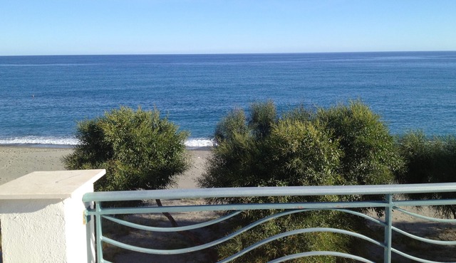 New modern beachfront townhouse on pristine private beach