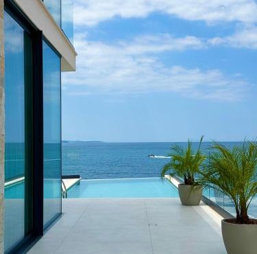 Nube Luxury Villas