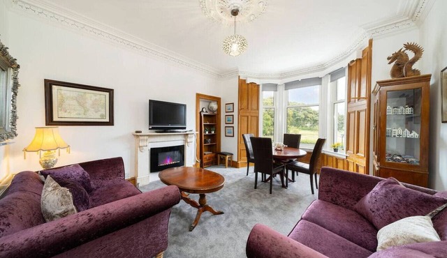 Orchar Park View - Stones Throw from The Beachfront