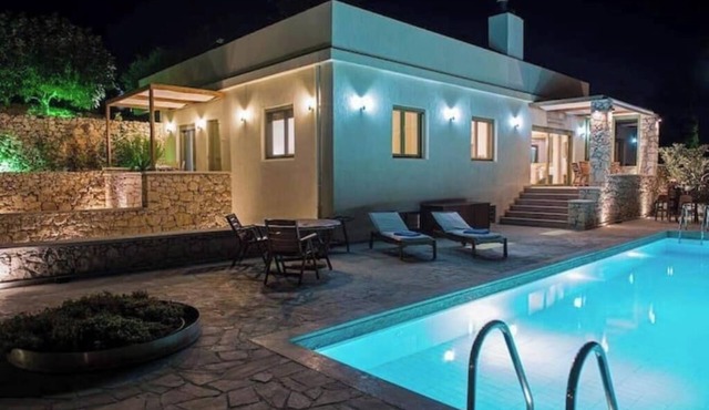 Panorama Villa Sitia | Private Pool, Gym, BBQ