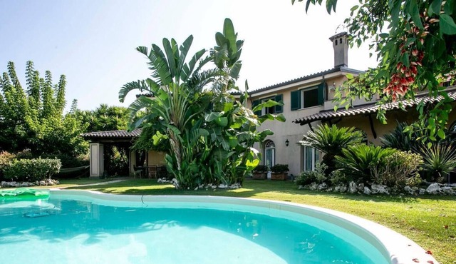 Private villa with swimming pool in Calabria