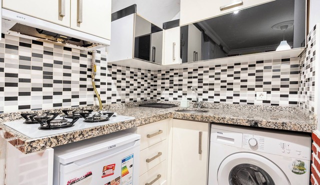 Quality & Comfy Central Apartment “Whole Place” with Delightful AC