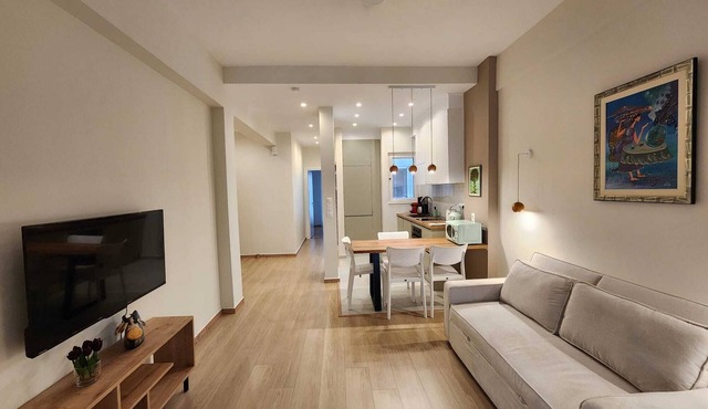 Quiet 2-bedroom apartment "Smile in Center of Athens" with AC