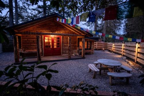 Red Squirrel Log Cabin