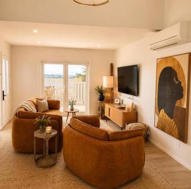 Relax - Food & beverage package included at our onsite restaurant - OBE