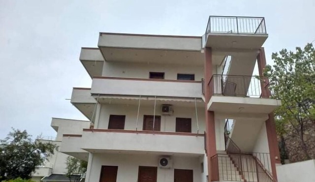 Remarkable 2-Bed Apartment in Dhermi