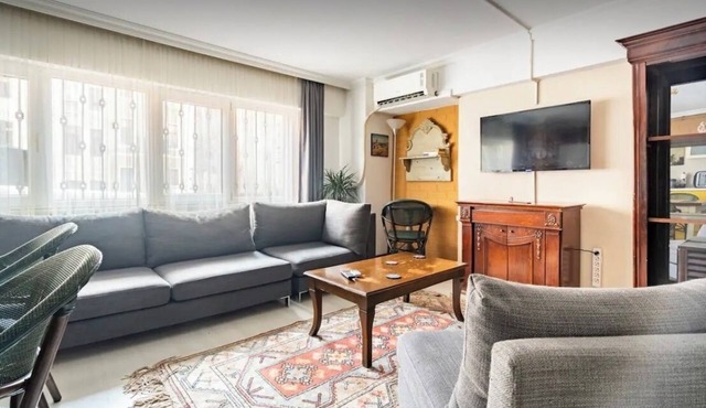 Retro 1+1 apartment in istiklal avenue with AC, WiFi