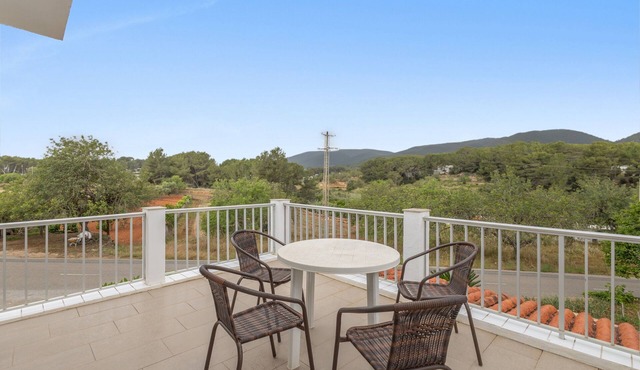 Room 'Doble - 2' with Mountain View, Wi-Fi and Air Conditioning