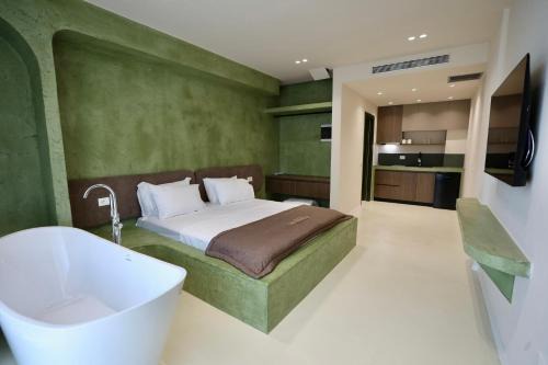 San Angelo Luxury Studios - Adults Only "100m from main resort"