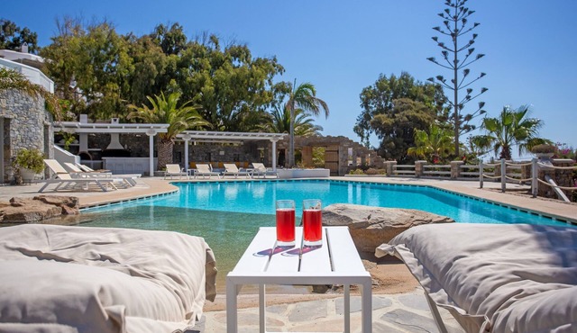 Scorpios Dream By Bestofmikonos Country House with Private Pool, Wi-Fi & Air Conditioning