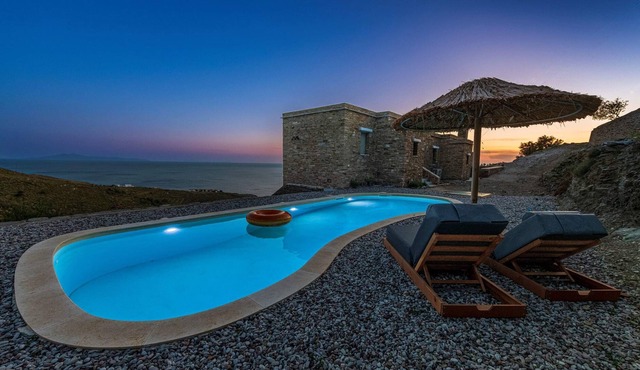 Seafront Androck's Ariadne - Lux Haven on Earth