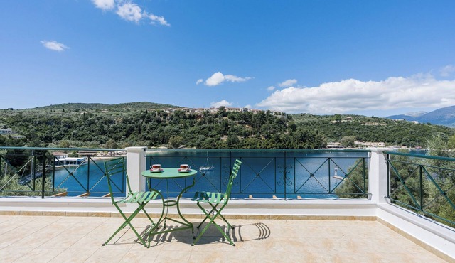 Seafront plot villa, seaviews, p-pool, walk to beach - Villa Argiri, Meganisi