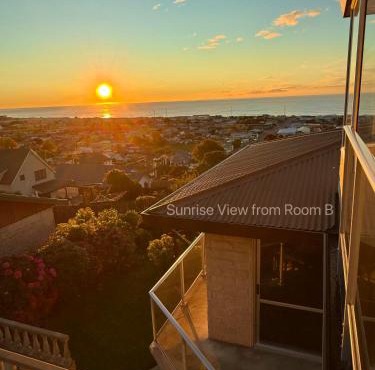 Seaview Hill Retreat