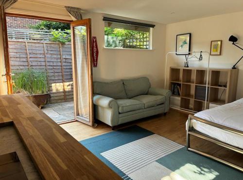 Self-contained studio with patio in Ware