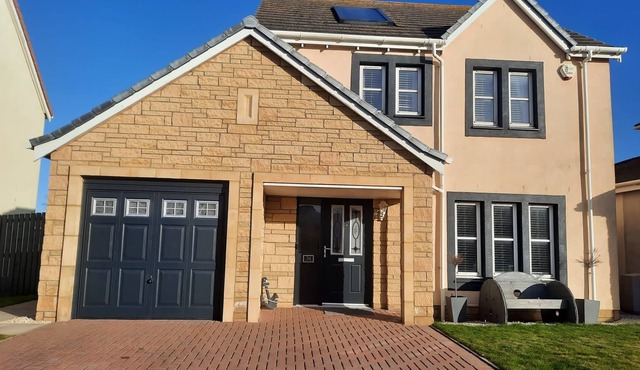 Silver Mews - modern 4 bed property in Cellardyke