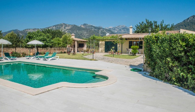 SINGLE FAMILY HOUSE ISOLATED WITH POOL, RURAL HOUSE IN A LAND OF 35. 000M2