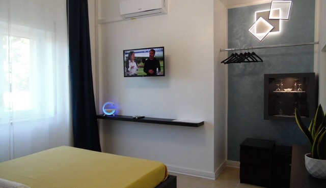 SIRIS HOTEL