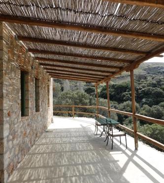 SKYROS REFUGE