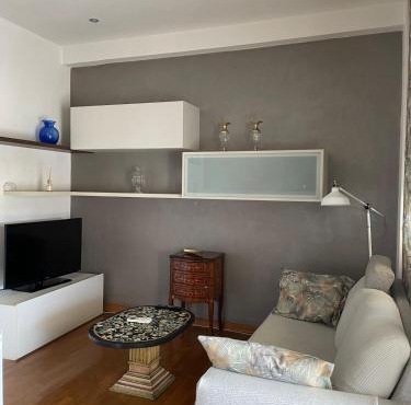 Small, romantic and bright apartment