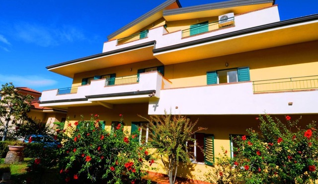 Sole apartment with sea view and free wi fi (n ° 3)