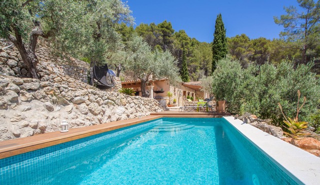 SON 3 - Villa with private pool in Mancor de la Vall. Free WiFi