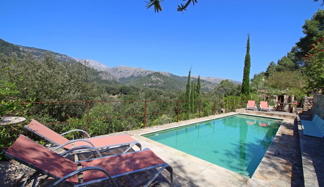 Spectacular mediterranean villa with private pool, A/C and WIFI