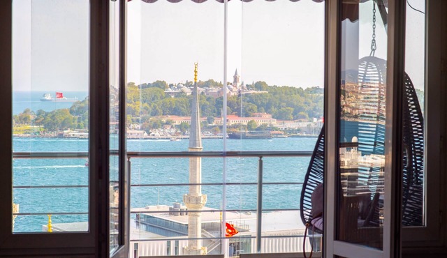 Stargazer Bosphorus | Cihangir