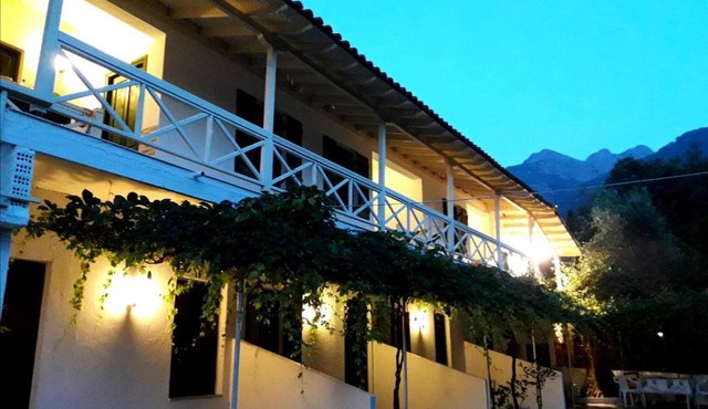Stergiou Rooms