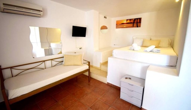 Studio apartment for 4 people, with bathroom and