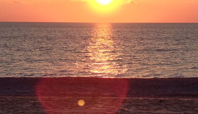 Studio apartment - garden. 5 star resort - 15 mins walk to beach, 2 pools