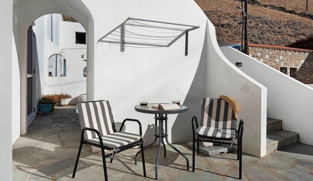 Studio Apartment 'Merichas 7 Irida' with Mountain View, Wi-Fi and Air Conditioning