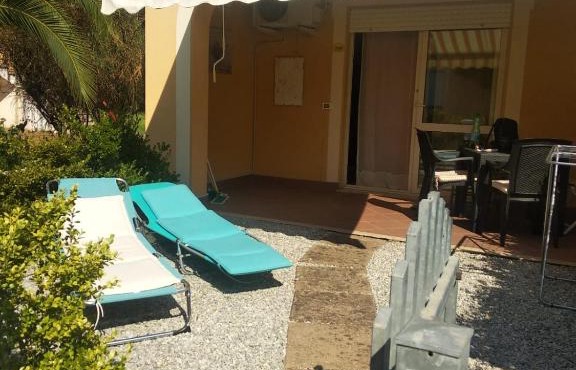 Studio Ele Pizzo beach club