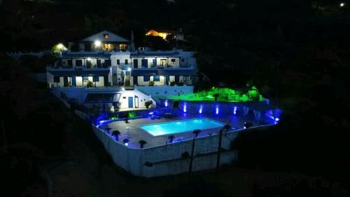 Studios Avra