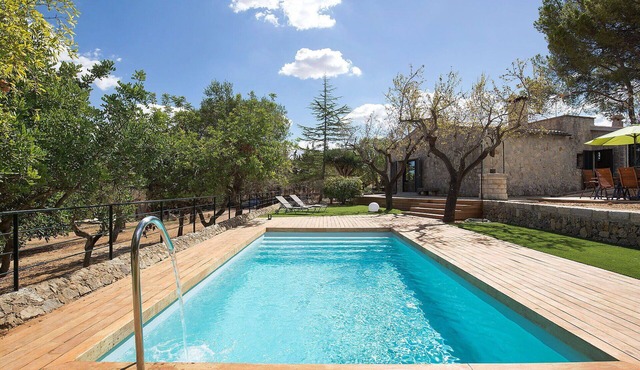 Stunning private villa for 4 people with WIFI, private pool, TV, patio and panoramic view