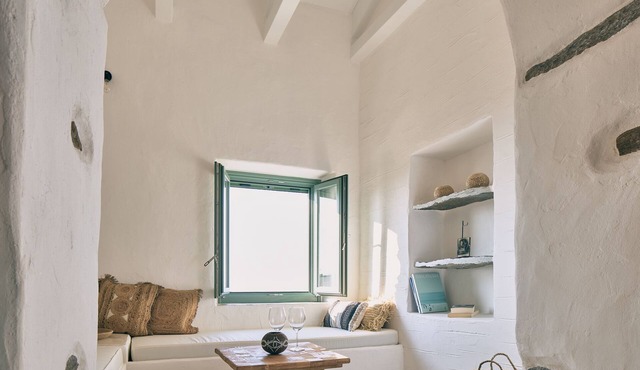 Sunemos - fully renovated minimalistic stone house